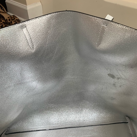 Victoria’s Secret large white tote with tassel 💙 - Picture 6 of 8